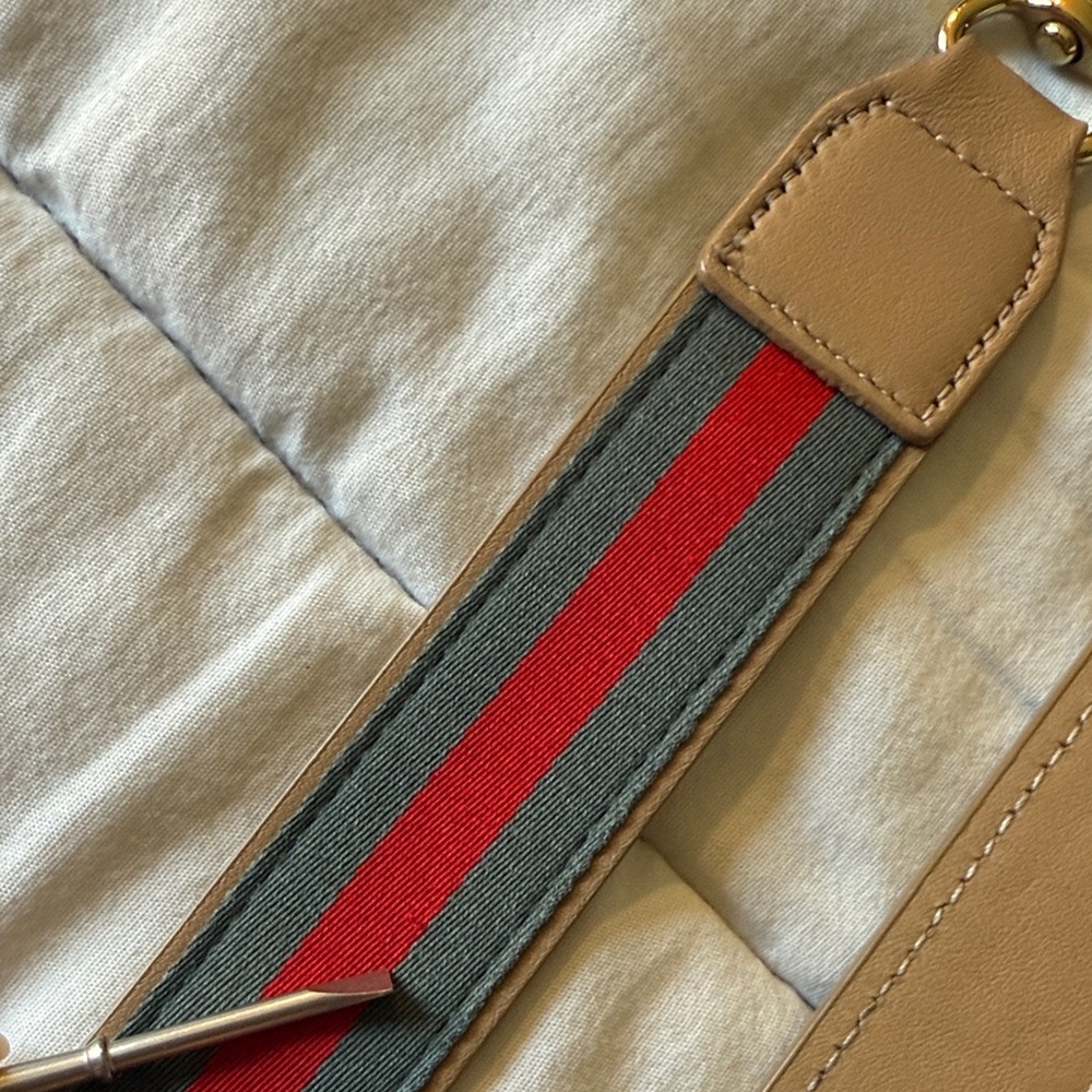 Bandolier iPhone 13Pro Kimberly discontinued color brown/gold - Picture 8 of 16